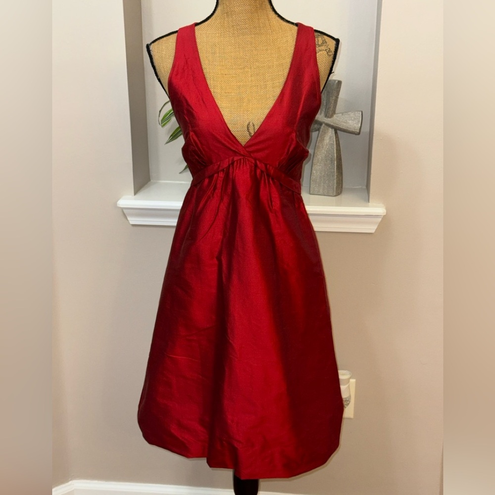 BCBG Maxazria red sleeveless Silk NWT deep V neck halter dress sz 2 - Picture 2 of 10